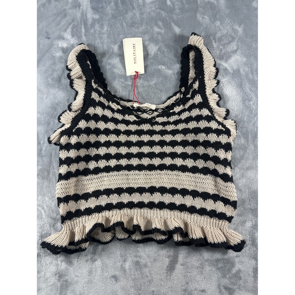 Solitaire Knit Tank Top Womens Medium Black Cream Striped Ruffle Sleeveless New